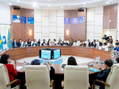 
                    Торжественное мероприятие ко Дню неправительственных организаций прошло в Астане
                