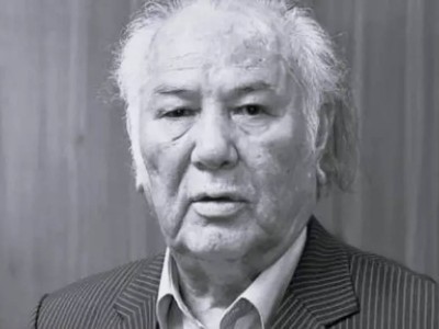 
                    Умер писатель и драматург Дулат Исабеков
                
