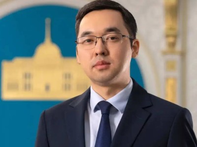 
                    Руслан Желдибай назначен советником – пресс-секретарем Президента РК
                