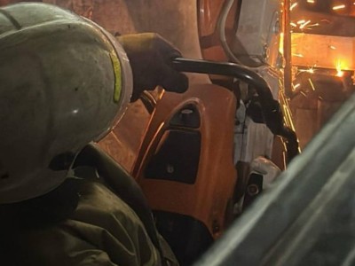 
                    Огнеборцы Алматы тушат пожар на рынке «Сауран»
                