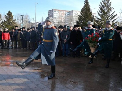 
                    В Астане почтили память казахстанцев, не вернувшихся с войны в Афганистане
                