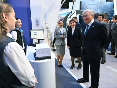 
                    Президент посетил фестиваль «Город рабочих профессий»
                
