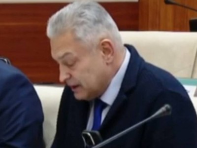 
                    МВД: Штрафа за прогрев авто более пяти минут не существует
                
