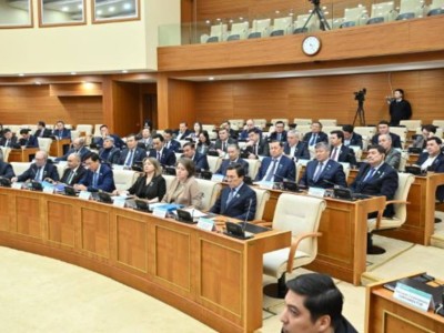 
                    В партии «AMANAT» высказались против дополнительной финансовой нагрузки на таксистов
                