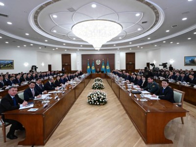 
                    Алматинский общественник указал на ключевые моменты выступления Президента 
                