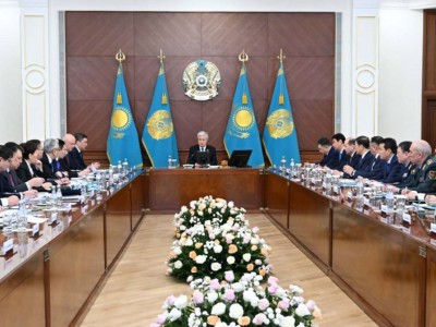 
                    Под председательством Токаева в Астане началось расширенное заседание Правительства
                
