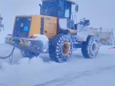 
                    65 человек эвакуированы, 400 авто остановлены: ситуация на контроле полиции области Абай
                