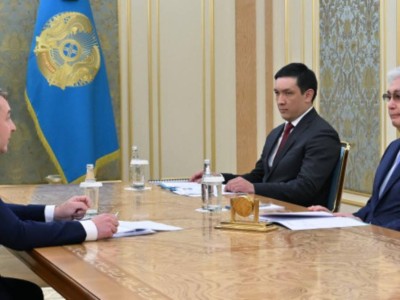 
                    Токаев принял министра юстиции Ерлана Сарсембаева
                