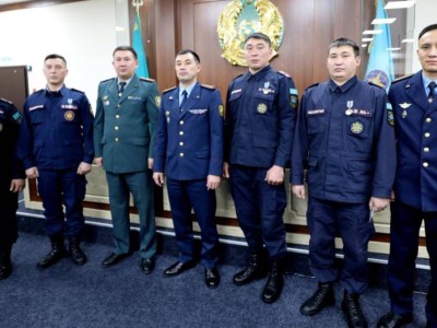 
                    В Алматы наградили участников тушения пожара в КБТУ
                