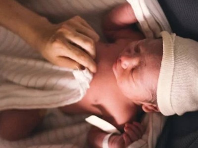 
                    Медицинское чудо: в Алматы хирурги сохранили детородную функцию женщины
                