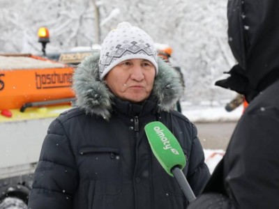
                    Представитель «Алматы Тазалык» Ербол Байжанов ознакомил со снегоуборочной стратегией
                