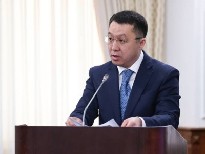 
                    25 новых профессий в сфере транспортно-логистического комплекса появится в Казахстане 
                