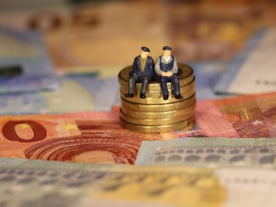 
                    Пенсионные активы казахстанцев выросли на сумму свыше 4,25 трлн тенге
                