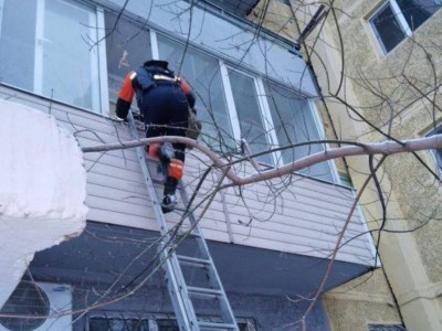 
                    42 человека спасли и эвакуировали при пожаре в многоэтажке сотрудники ДЧС Алматы
                