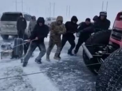 
                    Семь иностранцев спасены сотрудниками МЧС
                