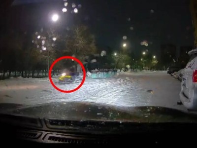 
                    Пьяный мужчина ездил на снегоходе в новогоднюю ночь в Караганде
                