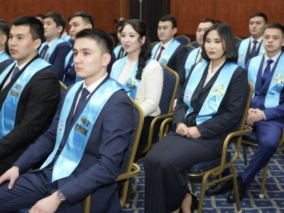 
                    Новую когорту борцов с коррупцией выпустила академия при Генпрокуратуре 
                