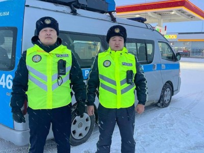 
                    Жизнь годовалой девочки спасена полицейскими в Уральске
                
