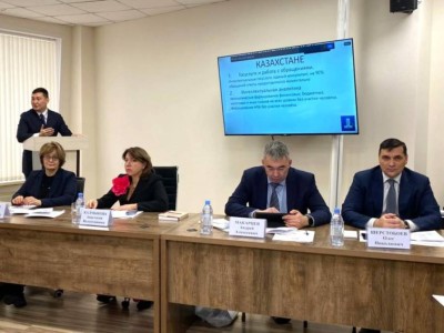 
                    В Астане обсудили применение ИИ в нормотворчестве
                