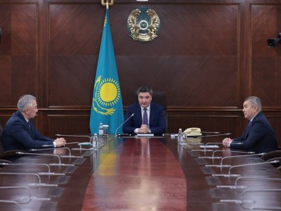 
                    Бектенов представил нового вице-премьера – министра национальной экономики
                