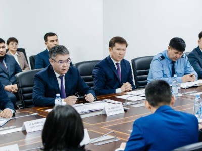 
                    В Атырау обсудили меры поддержки граждан, желающих работать за рубежом
                