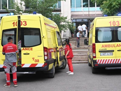 
                    Автопарк скорой медицинской помощи обновили почти на 40% в Алматы
                