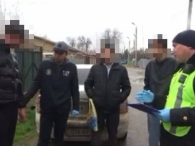 
                    Около 400 доз мефедрона изъяла полиция в Туркестанской области  
                