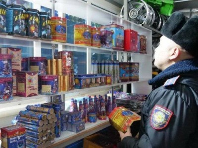 
                    Пиротехника: полиция Алматы обратилась к горожанам  
                