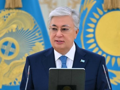 
                    Токаев поздравил казахстанцев с Днем Независимости
                