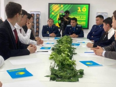 
                    Более 300 тысяч учащихся написали диктант о вреде наркотиков в Астане
                
