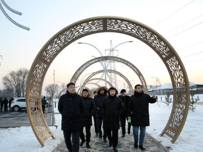 
                    Сквер в Карасу Алатауского района стал местом притяжения жителей
                