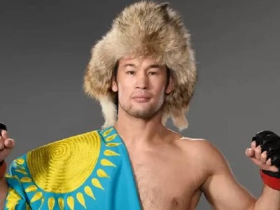 
                    Токаев поздравил Шавката Рахмонова с победой в UFC
                