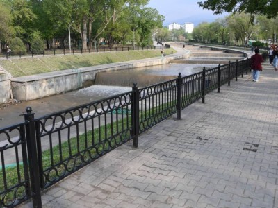 
                    В Алматы планируют благоустроить набережную реки Большая Алматинка
                