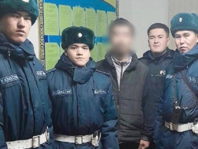 
                    Обокрали квартиру: подозреваемого задержали гвардейцы в Туркестане
                