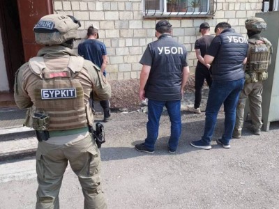 
                    Машинисты тепловозов осуждены за хищение дизтоплива на 16 млн тенге
                