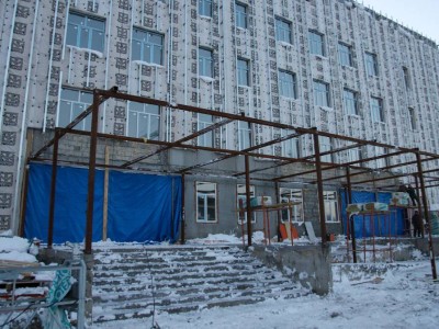 
                    За счет возвращенных государству активов строят многопрофильную больницу в Риддере
                