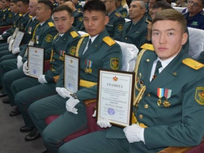 
                    В военном вузе Алматы прошла встреча с молодыми офицерами
                