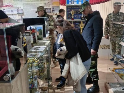 
                    Школьники в Алматы погрузились в жизнь армии
                