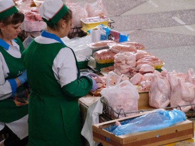 
                    В Алматы зафиксируют цены на куриное мясо
                