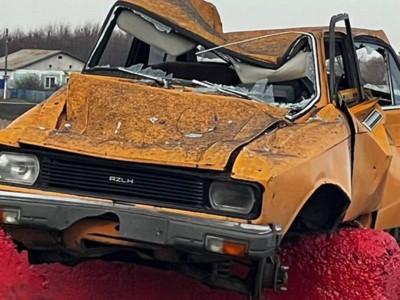 
                    Разбитое авто вблизи одного из сел установила полиция в СКО 
                
