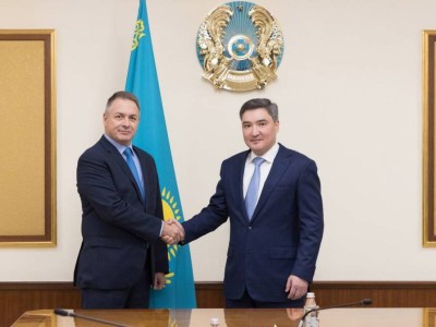 
                    Бектенов и руководство GE HealthCare обсудили развитие проекта по производству медоборудования в Казахстане
                