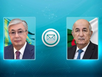 
                    Токаев направил телеграмму поздравления Президенту Алжира
                