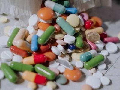 
                    Крупную партию сильнодействующих стероидов пытались вывезти из Казахстана
                