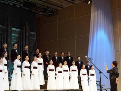 
                    В Алматы прошел концерт-фестиваль, посвященный 95-летию известного артиста Анатолия Молодова
                