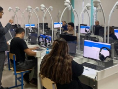 
                    В Астане началось электронное сертификационное тестирование по программе Казтест
                