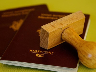 
                    Погранслужба КНБ выявила граждан с поддельными паспортами
                