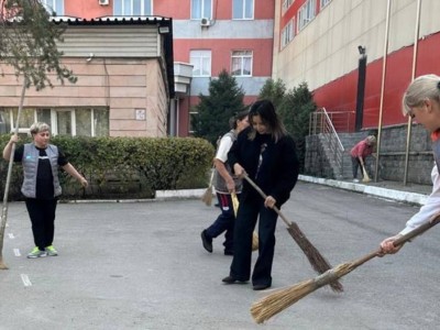 
                    Воспитанники спортивных школ Алматы поддержали экокампанию «Жарқын күз»
                