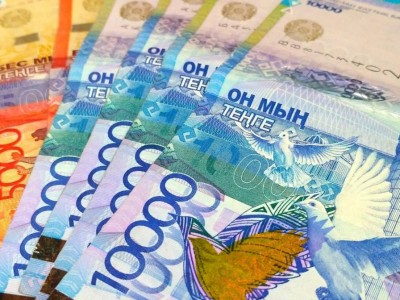 
                    Более 348 млрд тенге получили многодетные семьи в виде пособий 
                