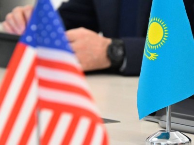 
                    Аким Алматы встретил делегацию бизнес-миссии США
                