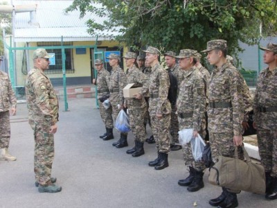 
                    В Алматы проходят сборы для военнообязанных
                
